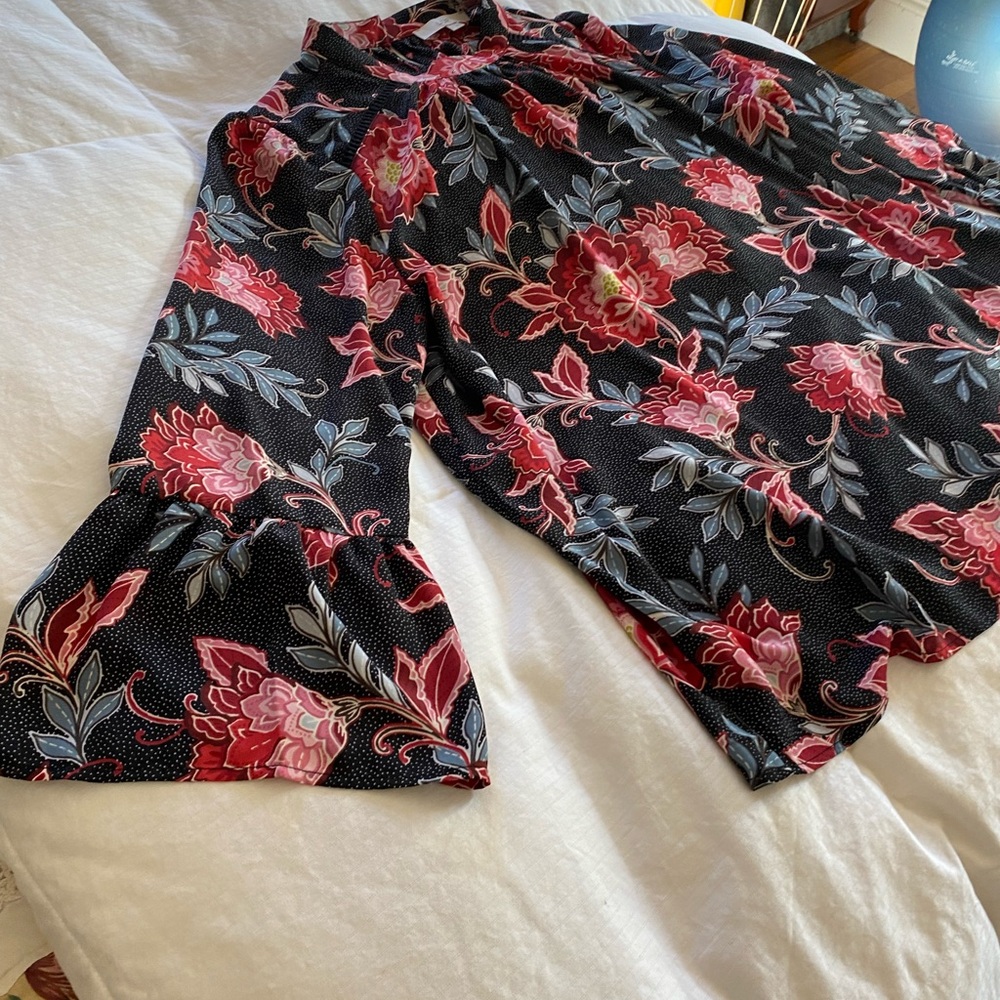 Gorgeous top from Ann Taylor loft